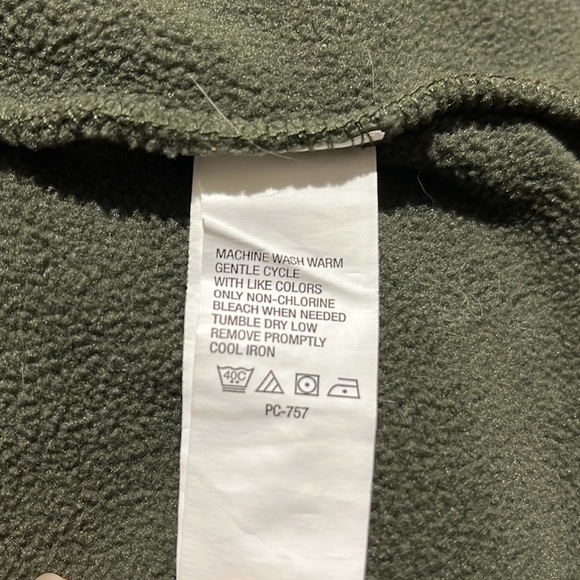 Timberland Men’s Fleece Vest - Picture 5 of 5